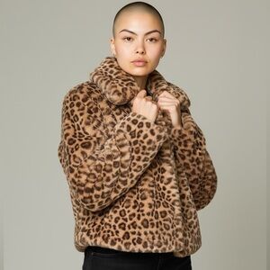 Victoria’s Secret Pink Leopard Faux Fur Jacket Cropped Boxy Coat